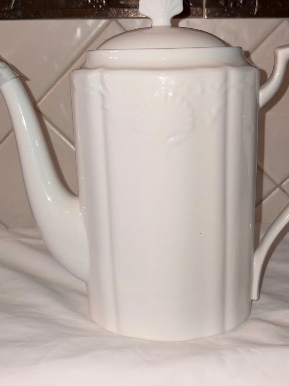 Nwot Mikasa Hampton bays porcelain coffee pot